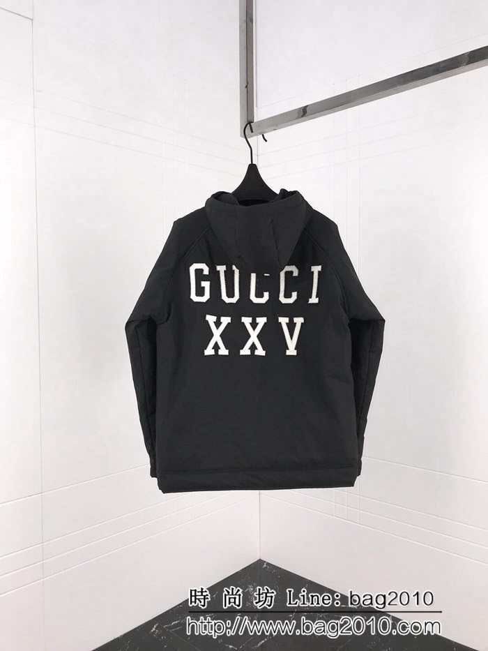 GUCCI古馳 18秋冬LA XXV 刺繡 背後刺繡字母 連帽 薄棉男款外套 ydi1742